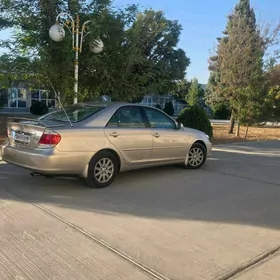 Toyota Camry 2004