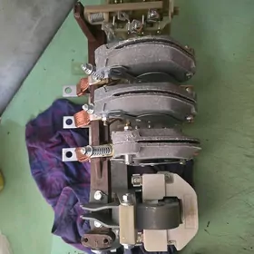 kontaktor