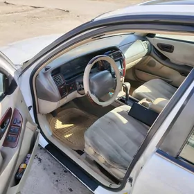 Toyota Avalon 1999