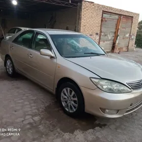 Toyota Camry 2003