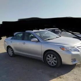 Toyota Camry 2011