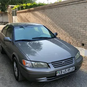 Toyota Camry 1999