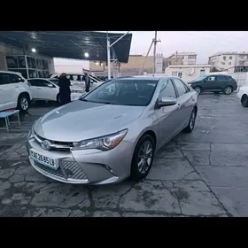 Toyota Camry 2017