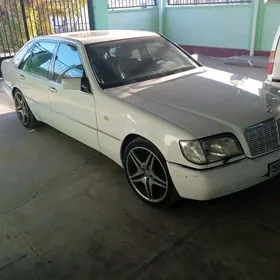 Mercedes-Benz 600SEL 1992