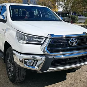 Toyota Hilux 2025