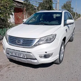 BYD Song 2015