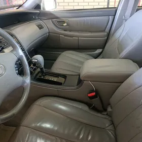 Toyota Avalon 2003