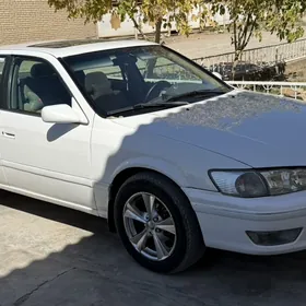 Toyota Camry 1999