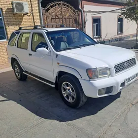 Nissan Pathfinder 2002