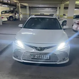 Toyota Camry 2022