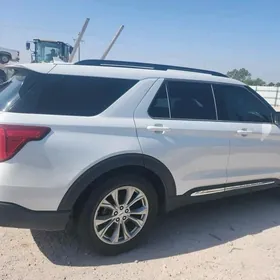 Ford Explorer 2020