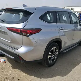 Toyota Highlander 2022