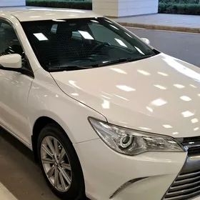 Toyota Camry 2017