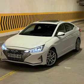 Hyundai Elantra 2020