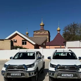 Toyota Hilux 2024