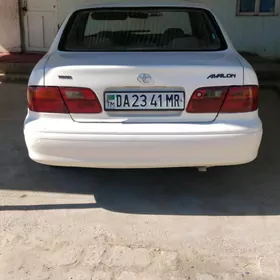 Toyota Avalon 1999