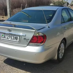 Toyota Camry 2004