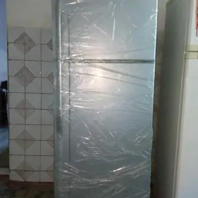 Холодильник Toshiba