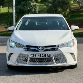 Toyota Camry 2015