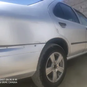 Nissan Sunny 1995