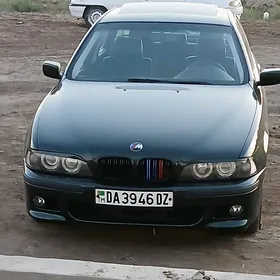 BMW E39 1999