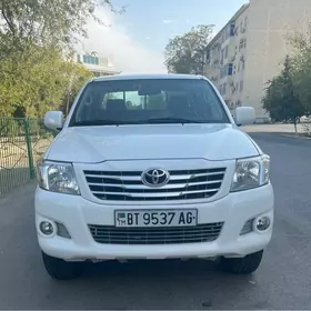Toyota Hilux 2012