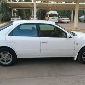 Toyota Camry 2001