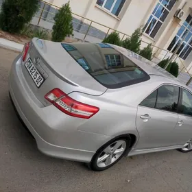 Toyota Camry 2011