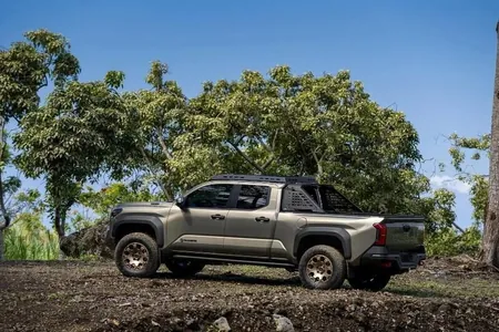 Toyota отзывает почти 400 тысяч машин в США из-за проблем с карданом и мультимедиа