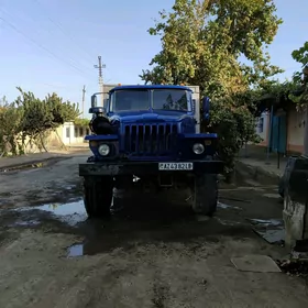 Ural 4320 2000