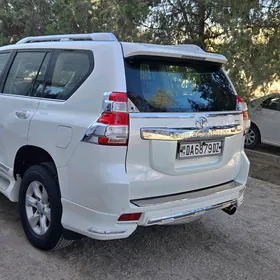 Toyota Land Cruiser Prado 2013