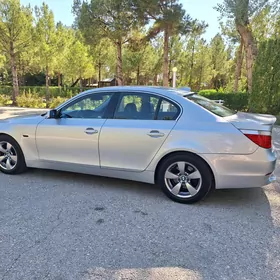 BMW E60 2003