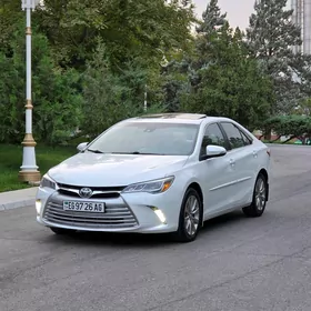 Toyota Camry 2017