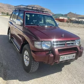 Mitsubishi Pajero 1999