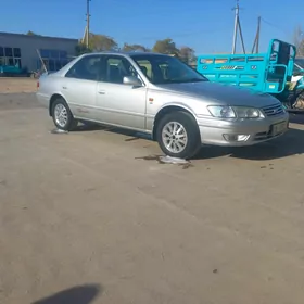 Toyota Camry 2000