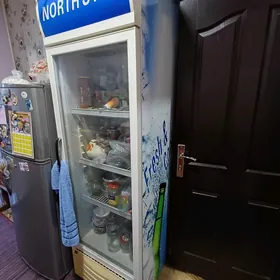 ветрина холодильник
