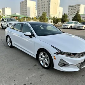 Kia K5 2021