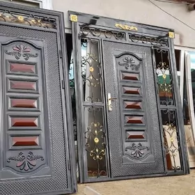 Новая дверь tâze gapy
