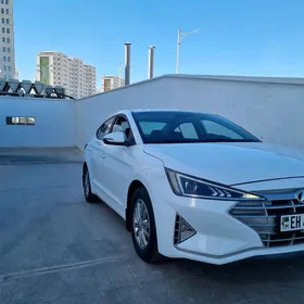 Hyundai Elantra 2020