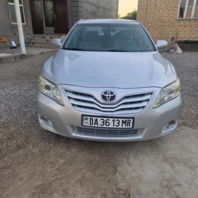 Toyota Camry 2010