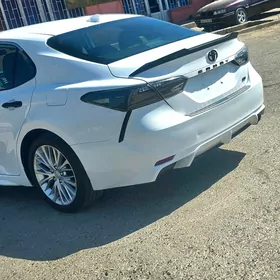 Toyota Camry 2020