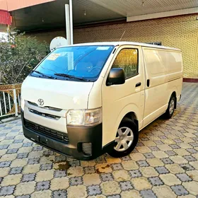 Toyota Hiace 2025