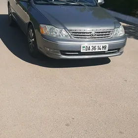 Toyota Avalon 2003