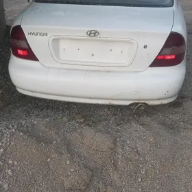 Hyundai Sonata 1998