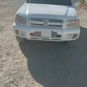 Nissan Pathfinder 2002
