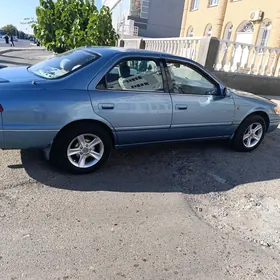 Toyota Camry 1999