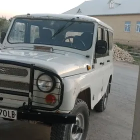 UAZ 469 2002