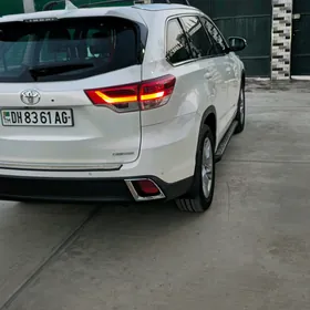 Toyota Highlander 2017