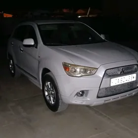 Mitsubishi Outlander Sport 2010