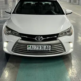 Toyota Camry 2015